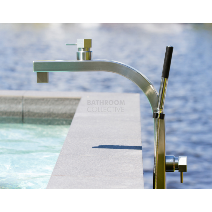 Rainware - Al Fresco Miami Outdoor Bath Filler – 2 x Mixer + Castaway Handshower