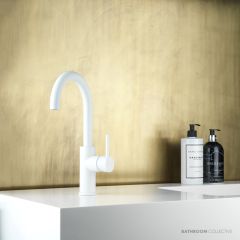 Faucet Strommen Pegasi M Sink Mixer Curve 160, Matte White 30691-80